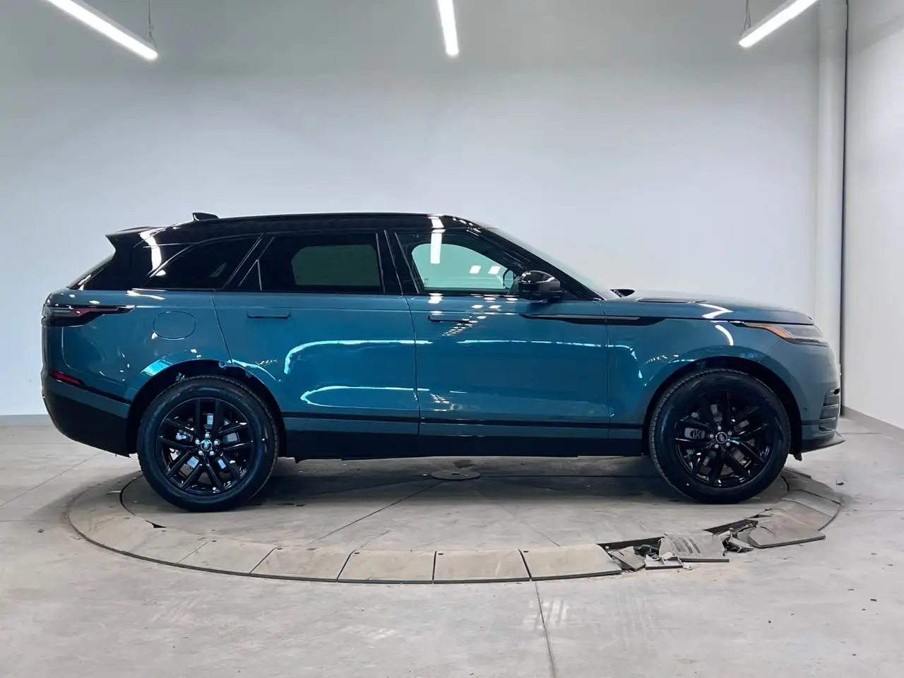 Land Rover Range Rover Velar снимка Land Rover Range Rover Velar