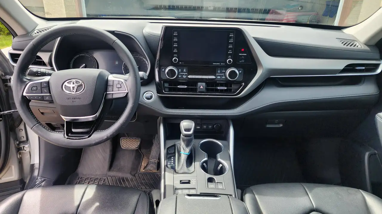 Toyota Highlander photo Toyota Highlander