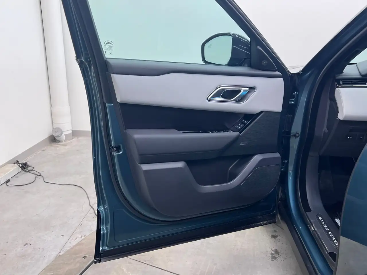 Land Rover Range Rover Velar снимка Land Rover Range Rover Velar