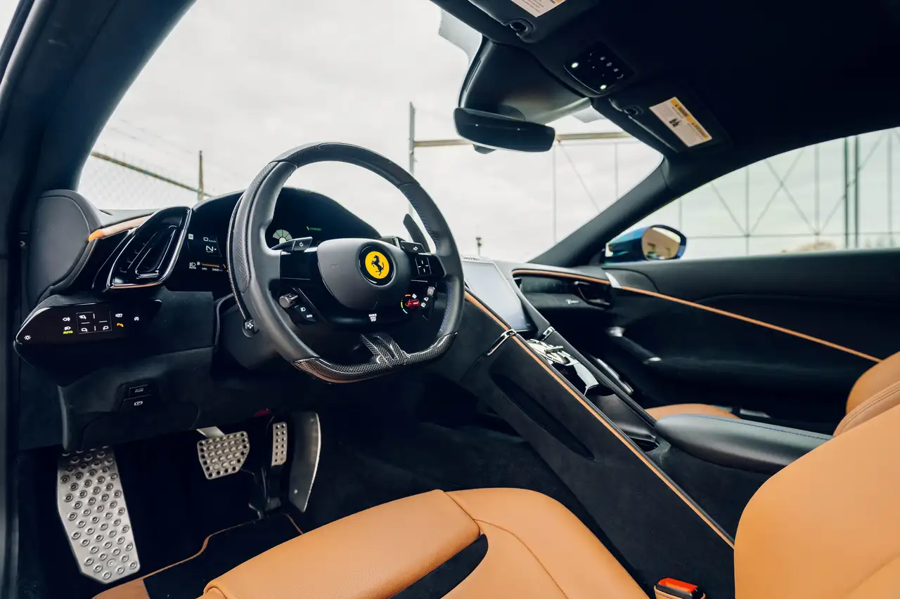 Ferrari Roma снимка Ferrari Roma