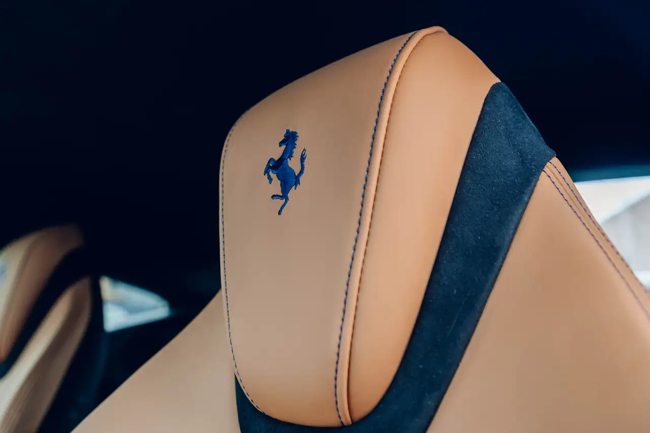 Ferrari Roma снимка Ferrari Roma