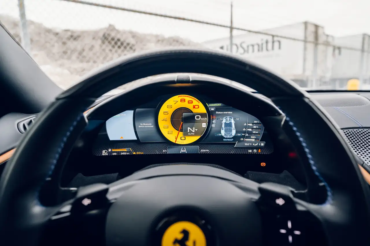 Ferrari Roma снимка Ferrari Roma