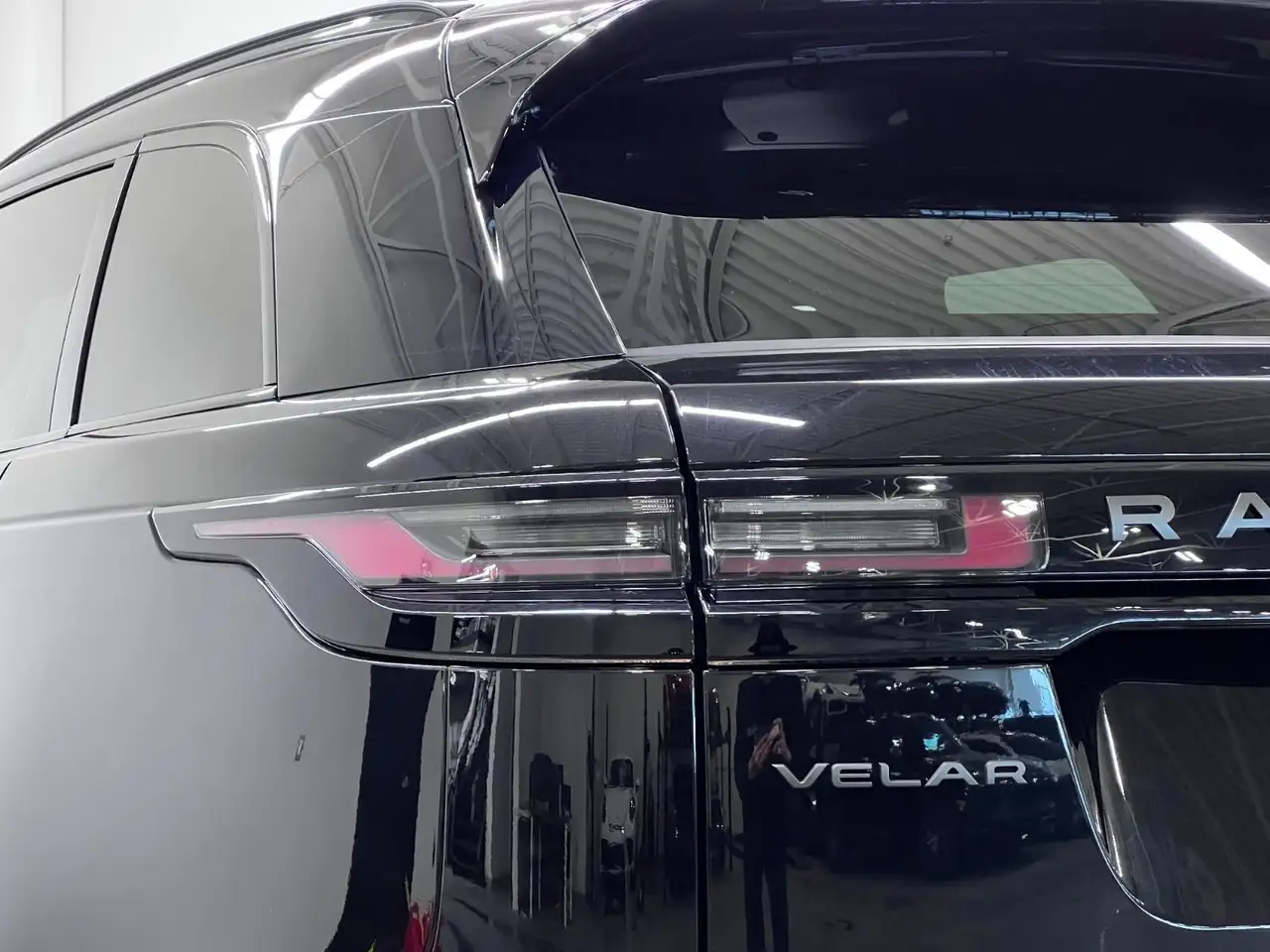 Land Rover Range Rover Velar снимка Land Rover Range Rover Velar