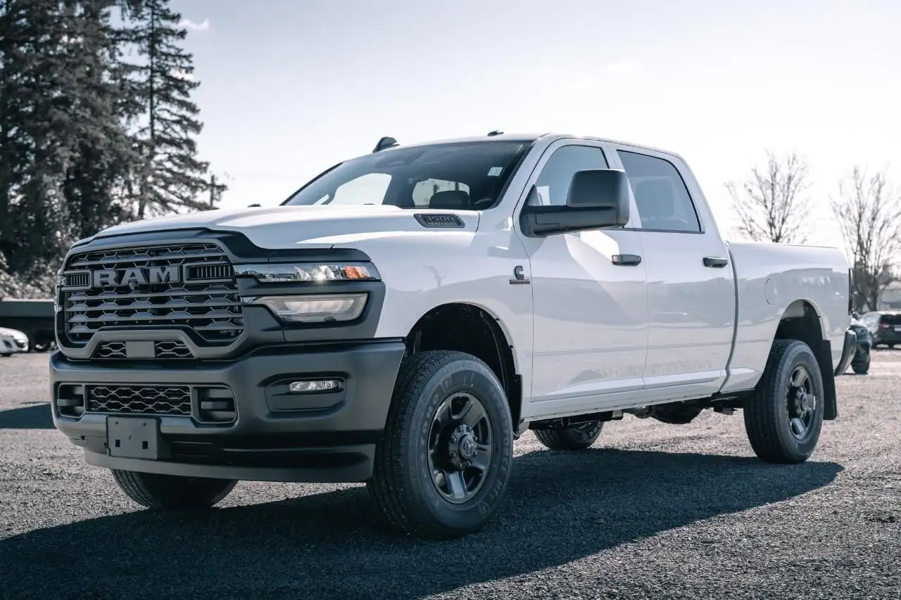 RAM 3500 снимка RAM 3500