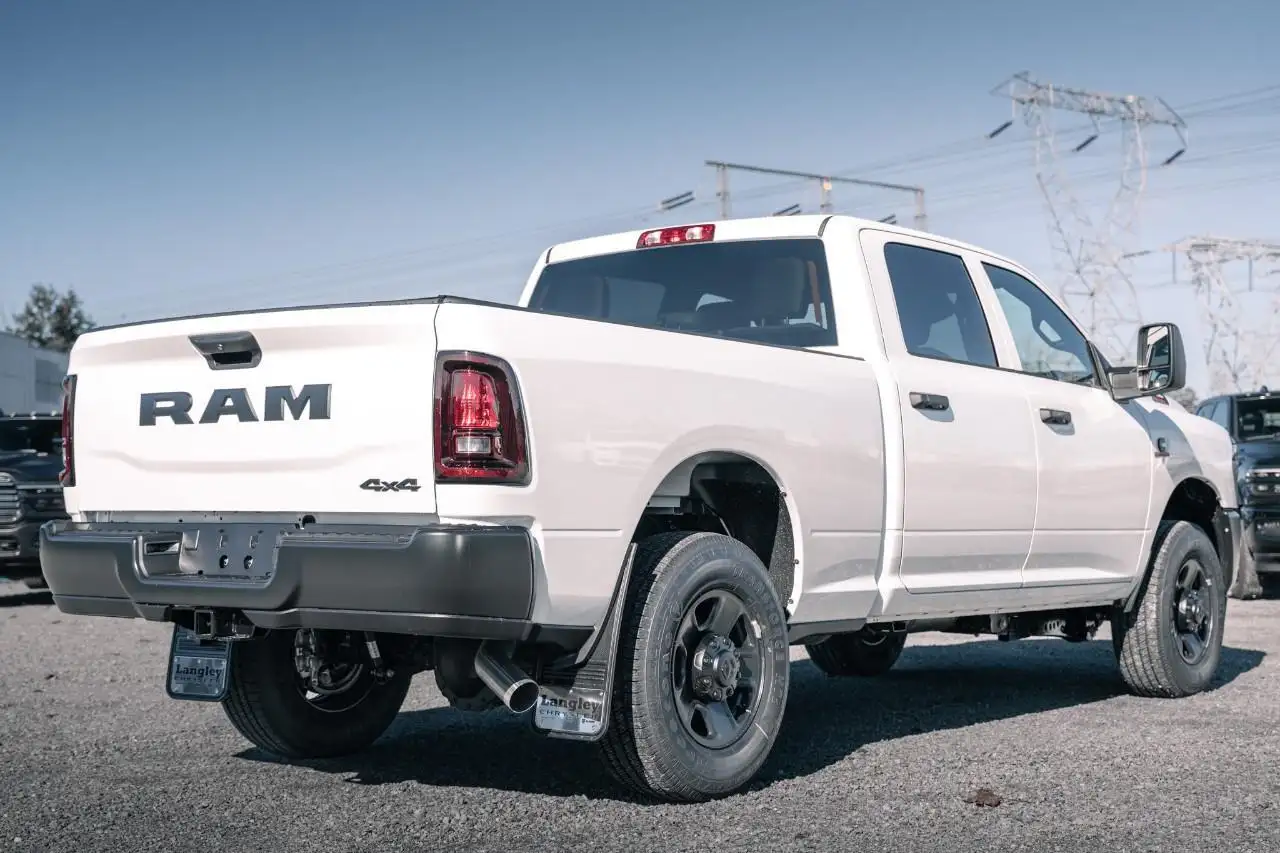 RAM 3500 снимка RAM 3500