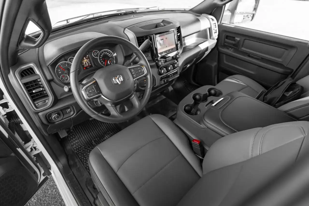 RAM 3500 снимка RAM 3500