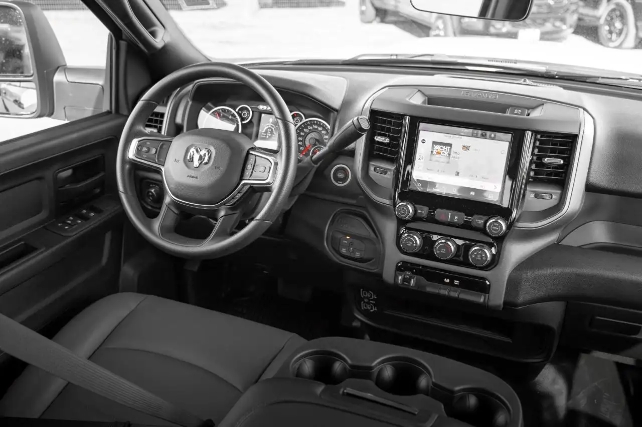 RAM 3500 снимка RAM 3500
