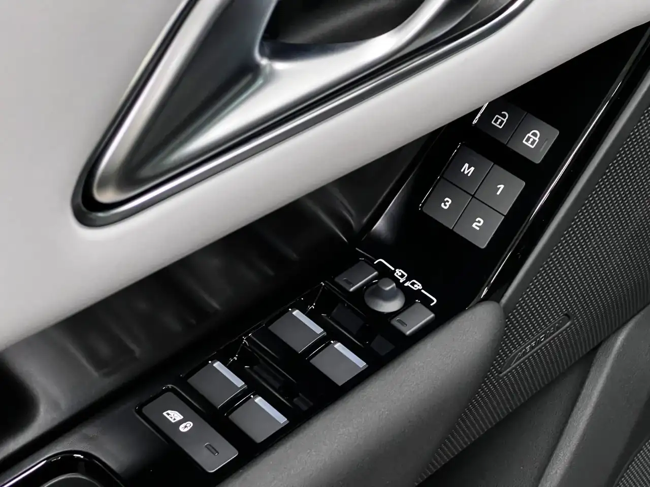 Land Rover Range Rover Velar снимка Land Rover Range Rover Velar