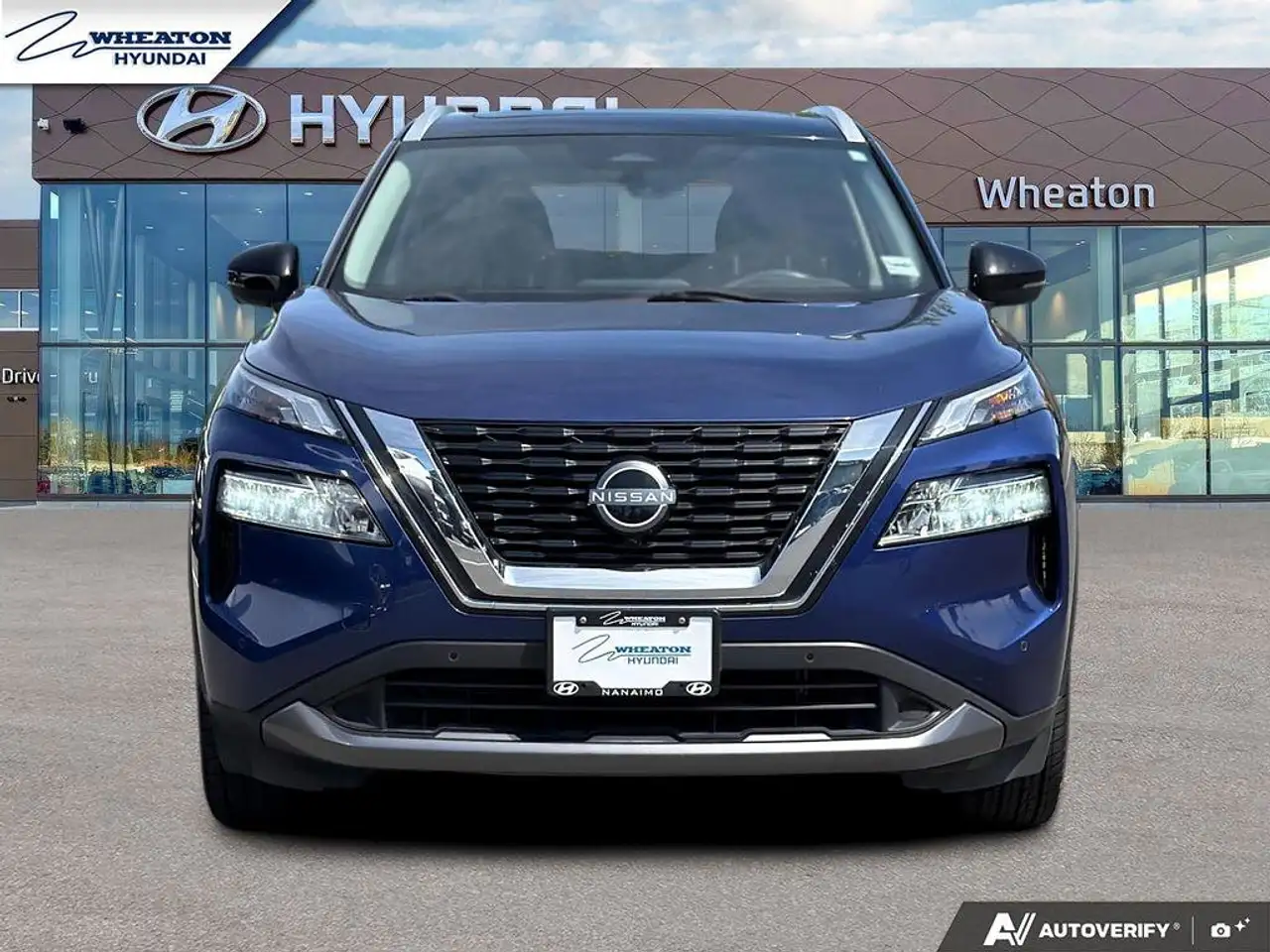 Nissan Rogue снимка Nissan Rogue