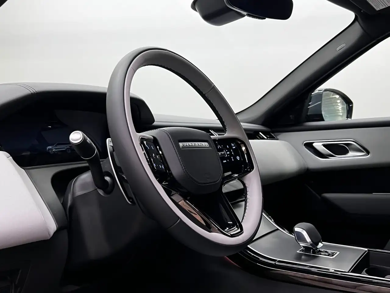Land Rover Range Rover Velar снимка Land Rover Range Rover Velar