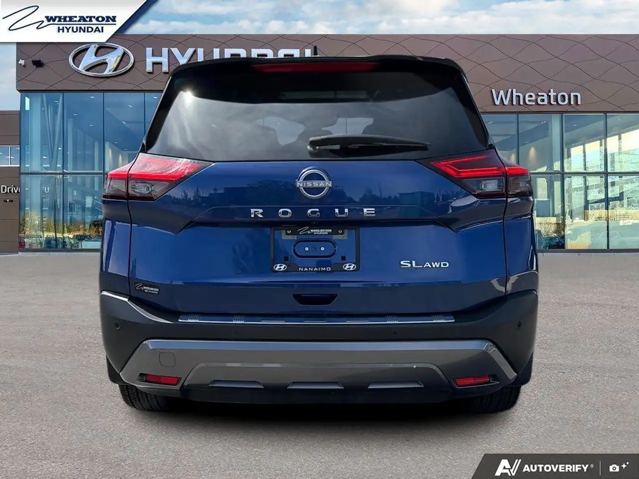 Nissan Rogue снимка Nissan Rogue