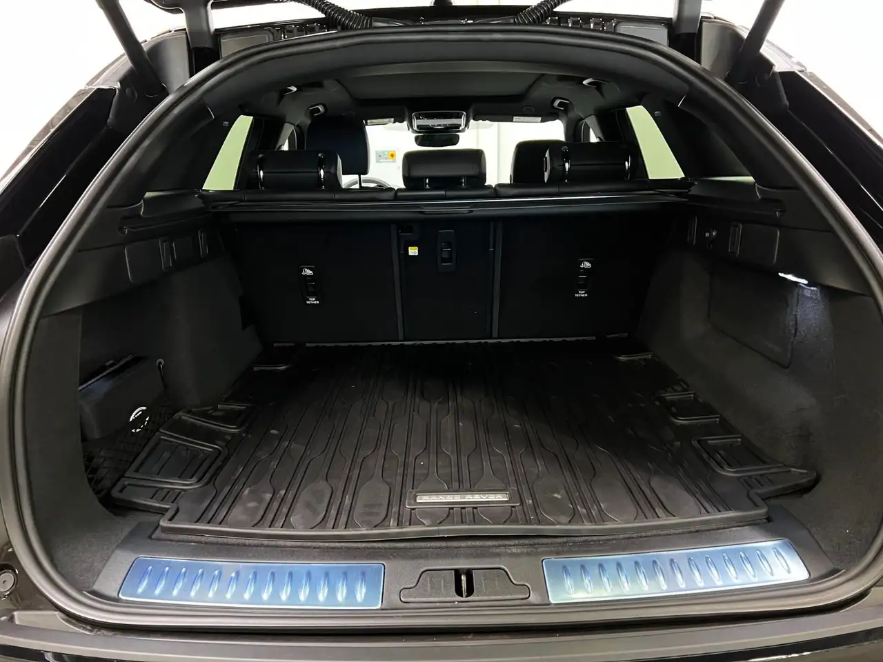 Land Rover Range Rover Velar снимка Land Rover Range Rover Velar