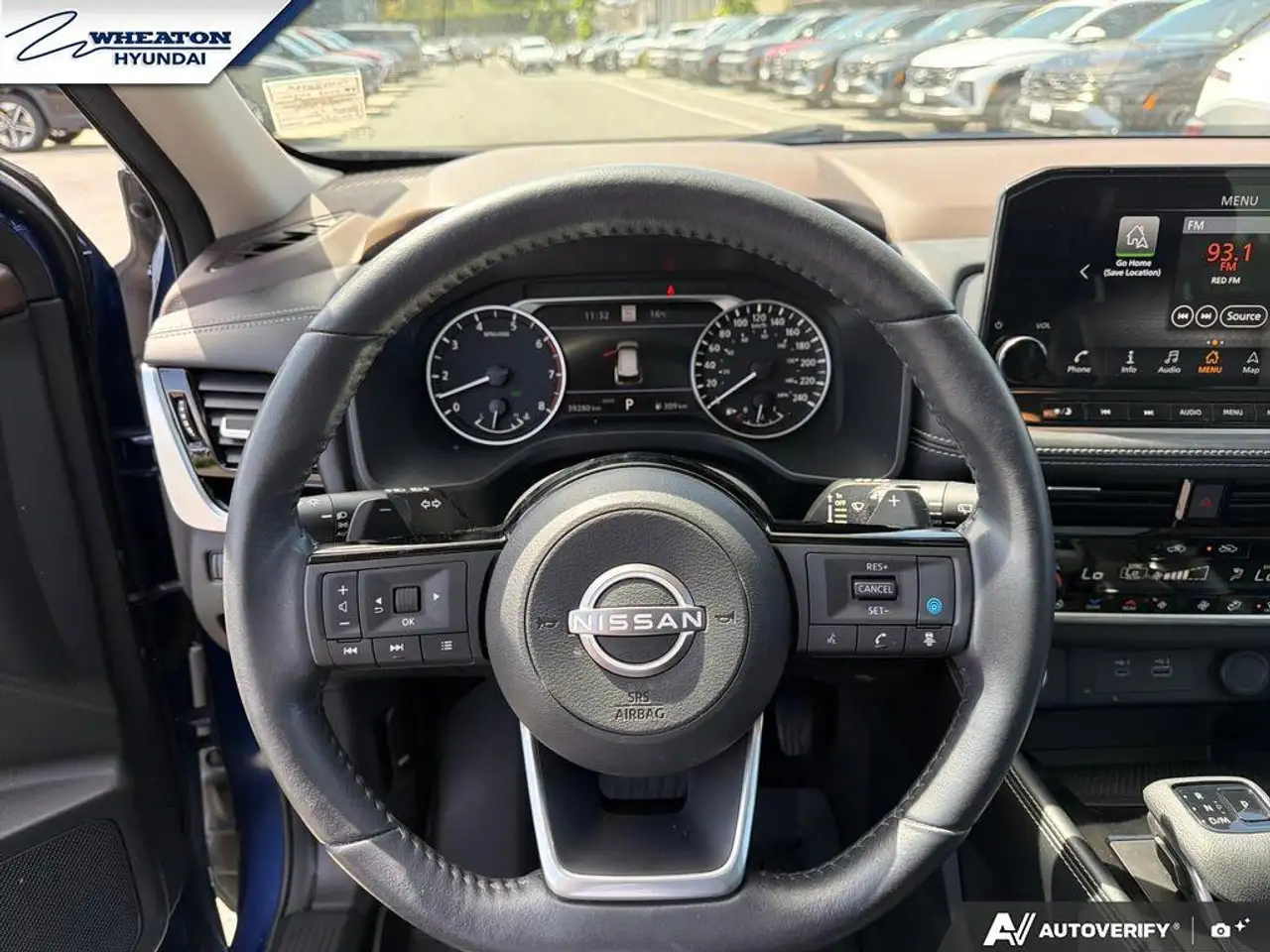 Nissan Rogue снимка Nissan Rogue