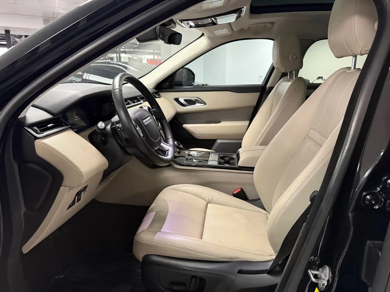 Land Rover Range Rover Velar снимка Land Rover Range Rover Velar
