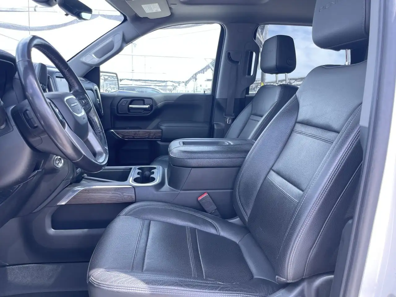 GMC Sierra 1500 снимка GMC Sierra 1500