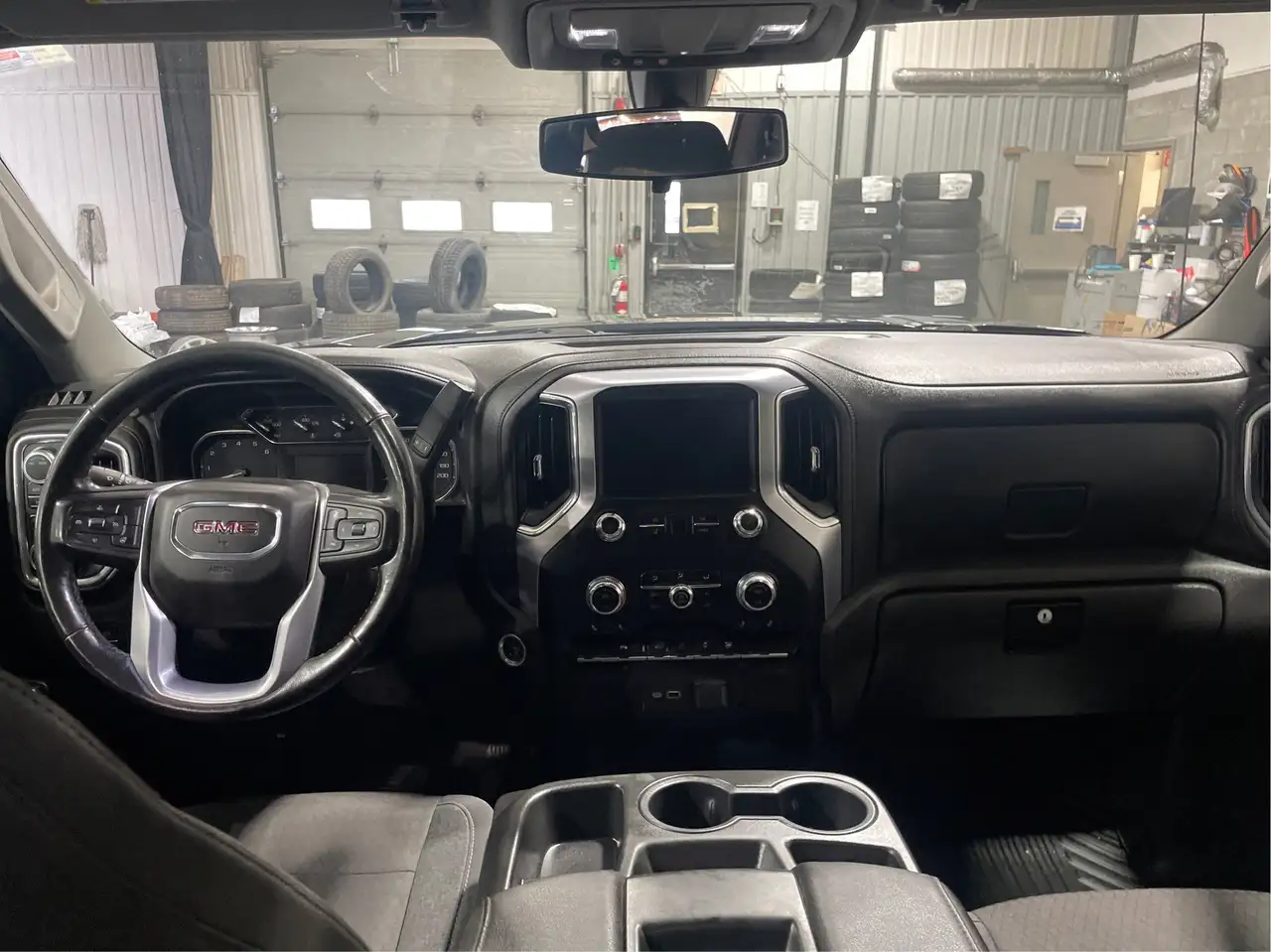 GMC Sierra 1500 снимка GMC Sierra 1500