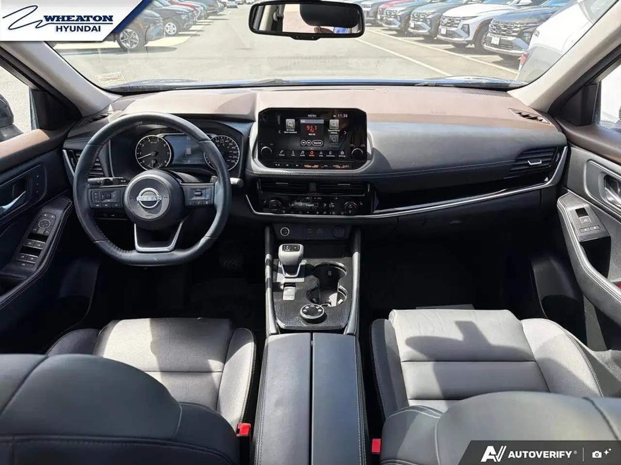 Nissan Rogue снимка Nissan Rogue