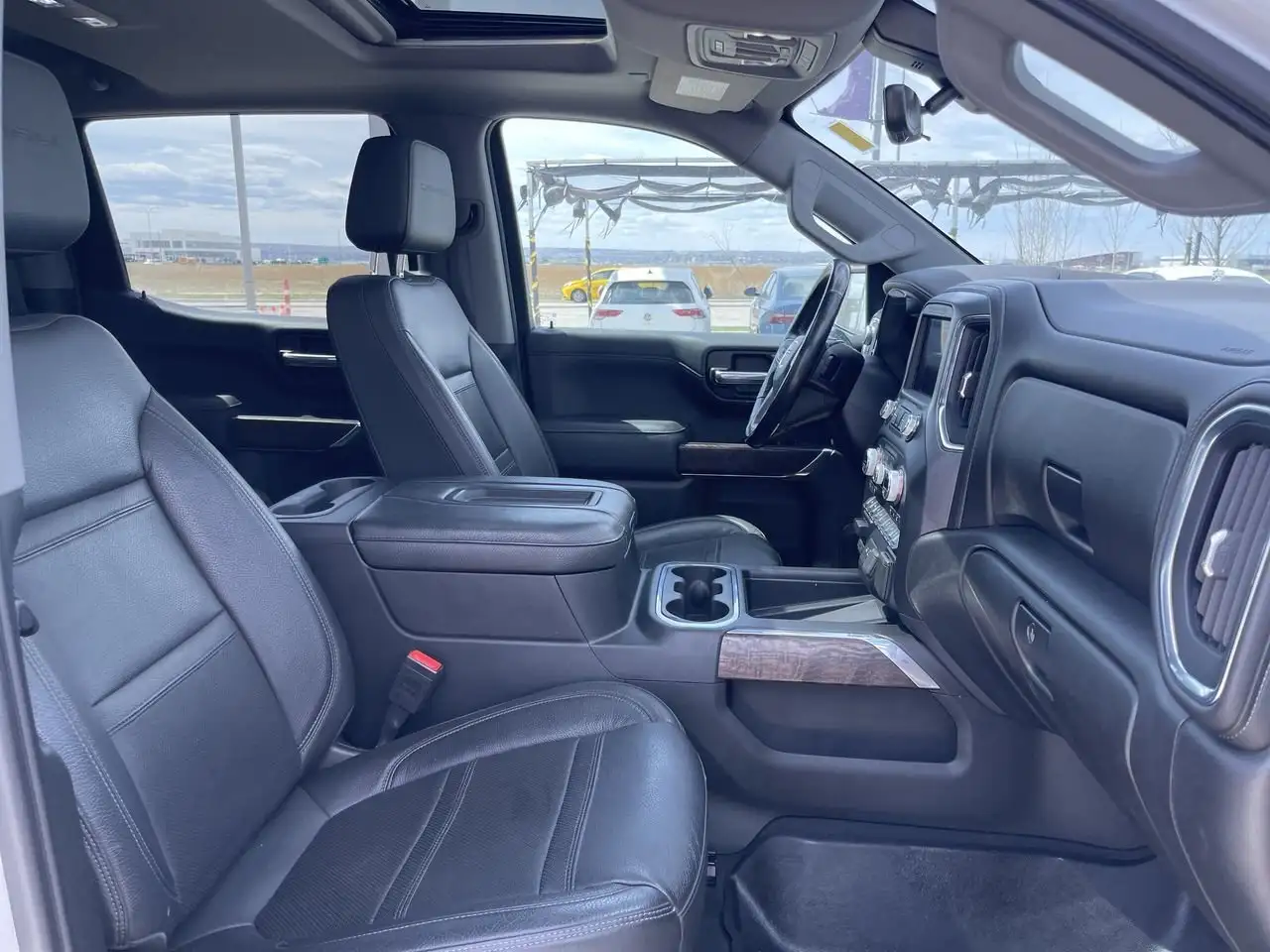 GMC Sierra 1500 снимка GMC Sierra 1500