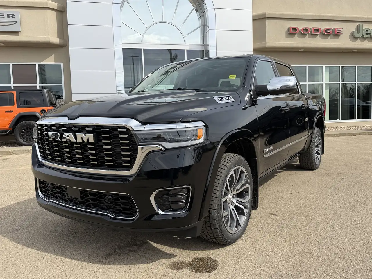 RAM 1500 снимка RAM 1500