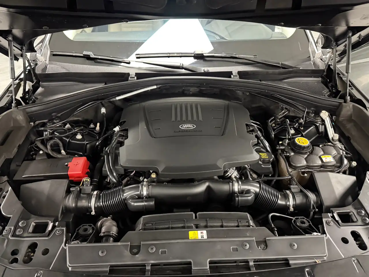 Land Rover Range Rover Velar снимка Land Rover Range Rover Velar