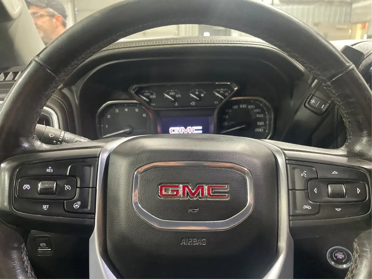 GMC Sierra 1500 снимка GMC Sierra 1500