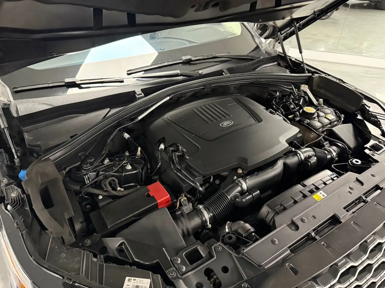 Land Rover Range Rover Velar снимка Land Rover Range Rover Velar