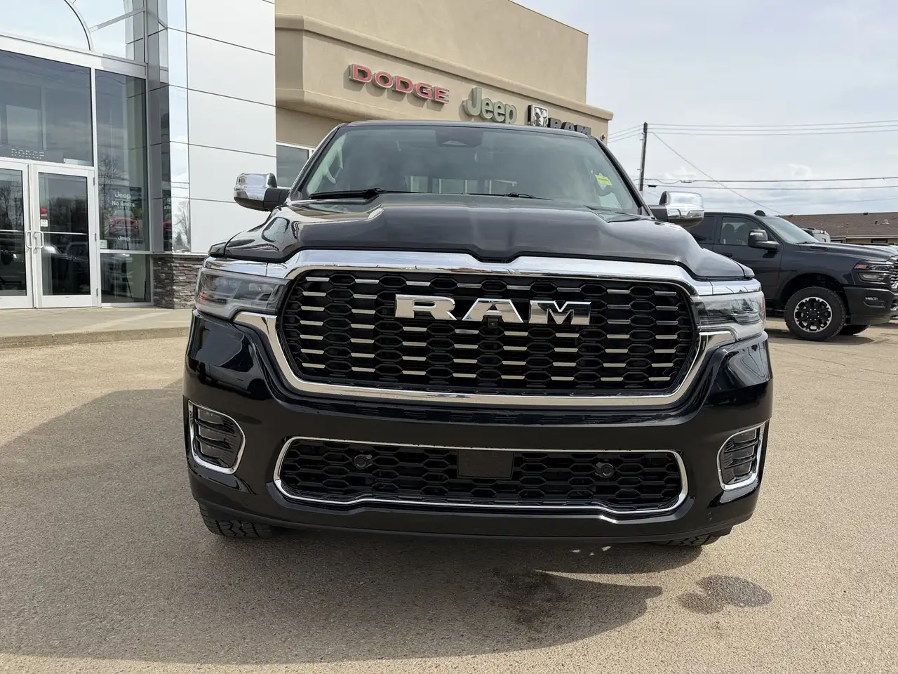 RAM 1500 снимка RAM 1500