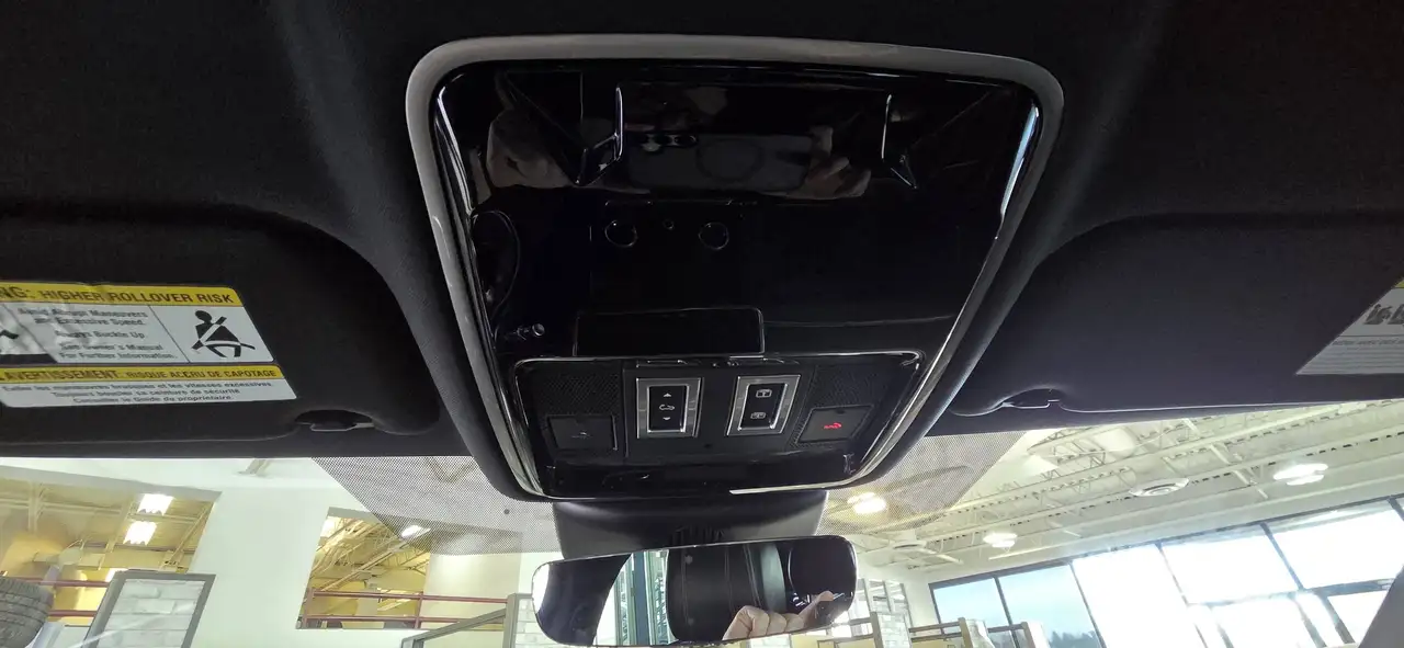 Land Rover Range Rover Velar снимка Land Rover Range Rover Velar