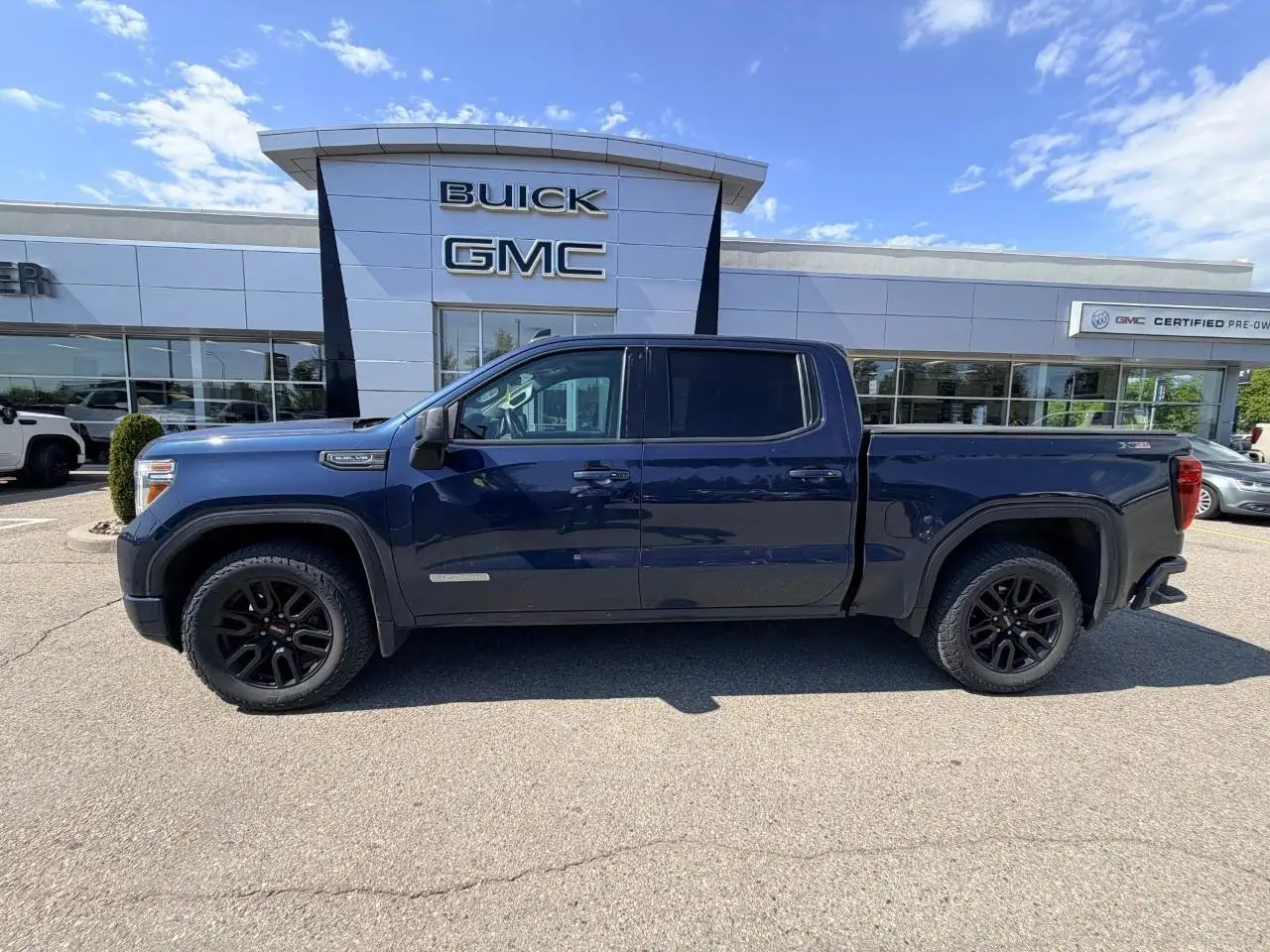 GMC Sierra 1500 снимка GMC Sierra 1500