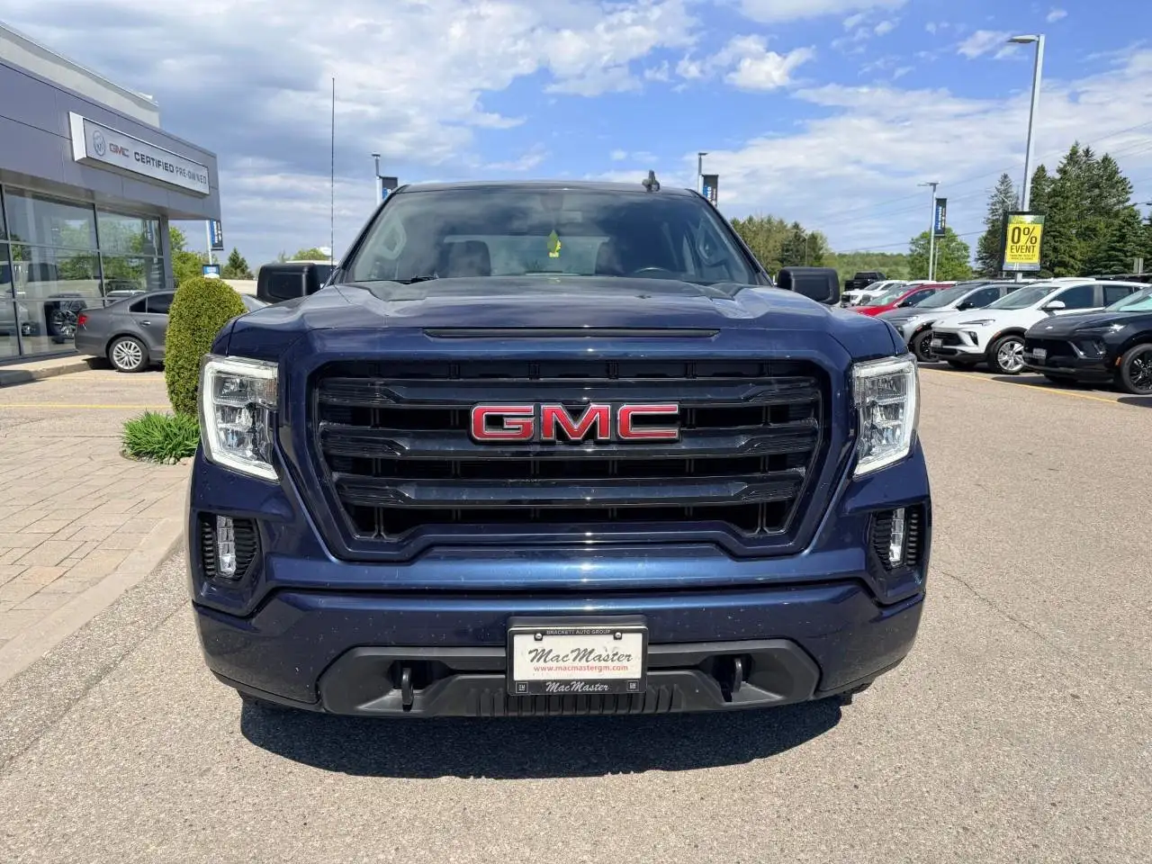 GMC Sierra 1500 снимка GMC Sierra 1500