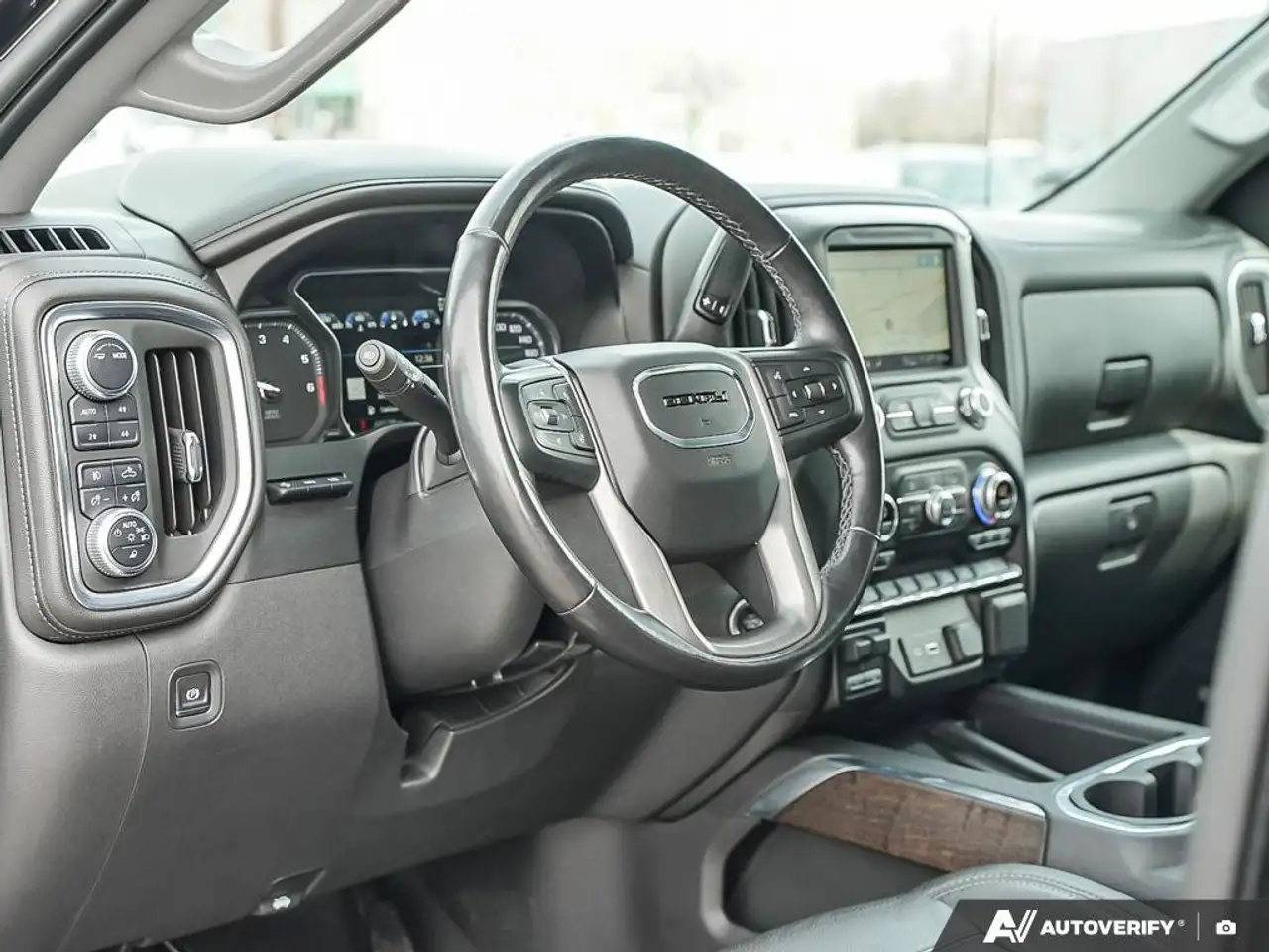 GMC Sierra 1500 снимка GMC Sierra 1500