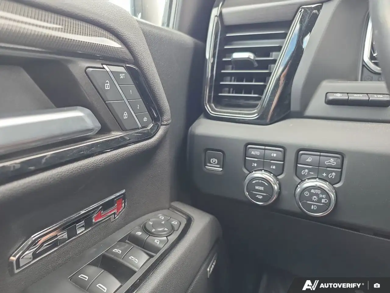 GMC Sierra 1500 fotografie GMC Sierra 1500