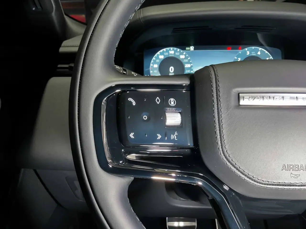 Land Rover Range Rover Velar снимка Land Rover Range Rover Velar