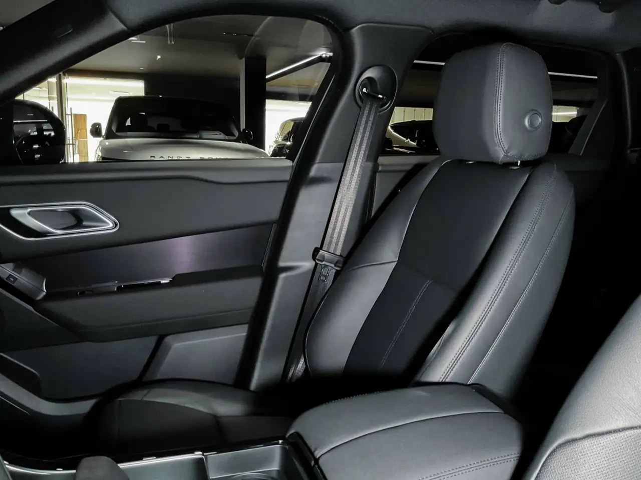 Land Rover Range Rover Velar снимка Land Rover Range Rover Velar