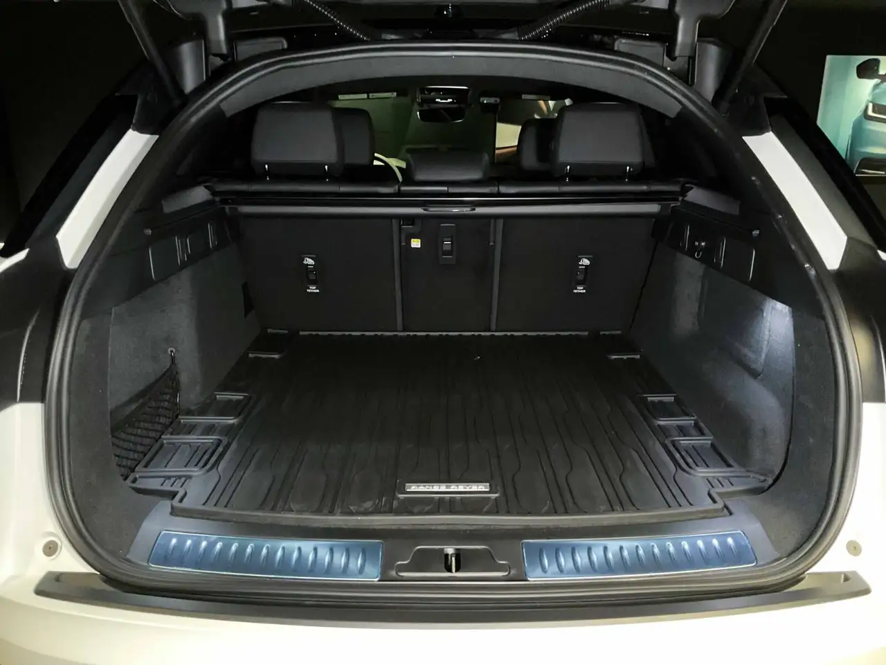 Land Rover Range Rover Velar снимка Land Rover Range Rover Velar