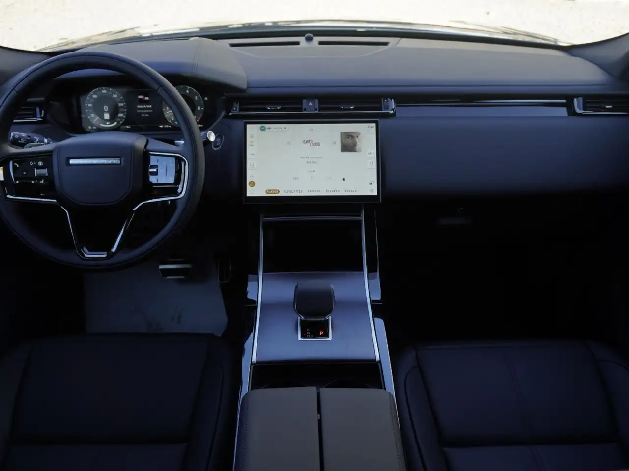 Land Rover Range Rover Velar снимка Land Rover Range Rover Velar