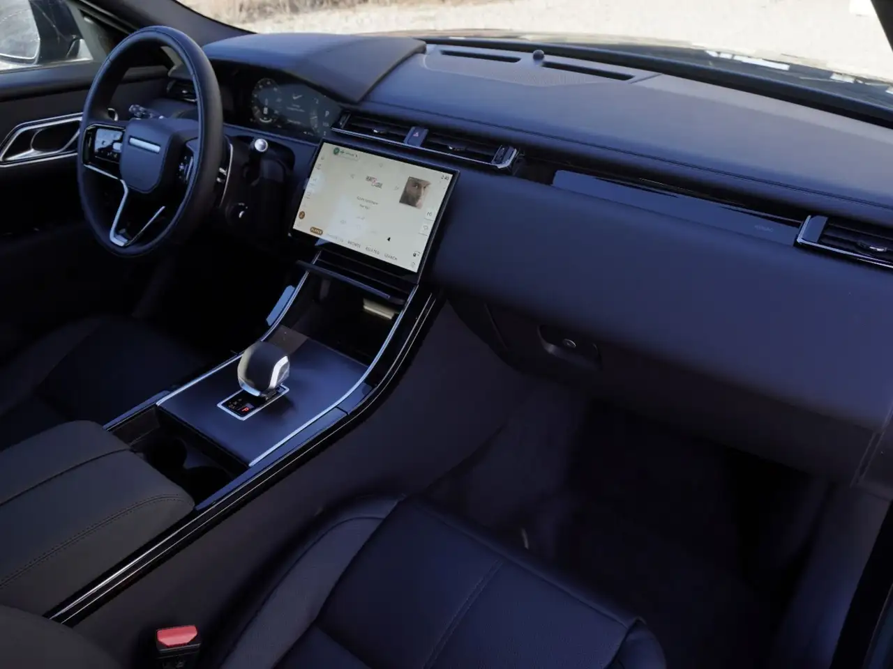 Land Rover Range Rover Velar снимка Land Rover Range Rover Velar