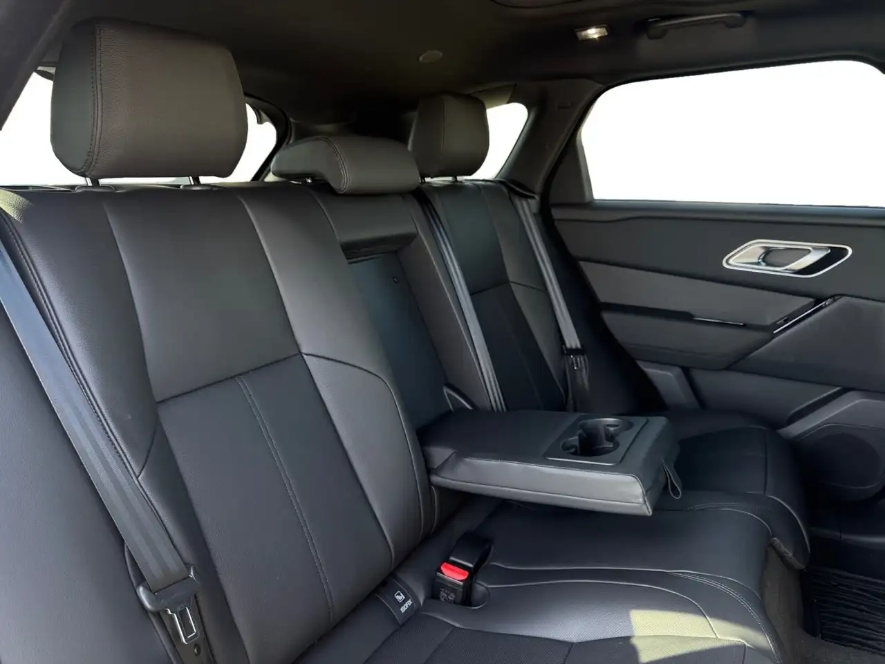 Land Rover Range Rover Velar снимка Land Rover Range Rover Velar