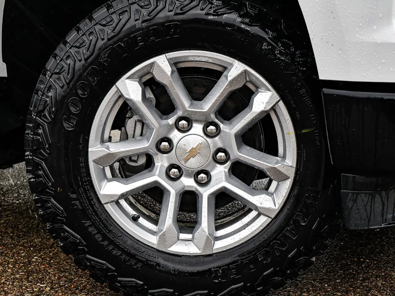 Chevrolet Silverado 1500 снимка Chevrolet Silverado 1500
