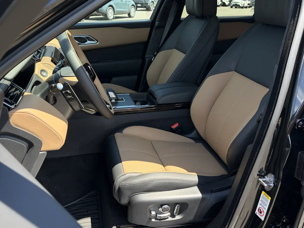 Land Rover Range Rover Velar снимка Land Rover Range Rover Velar
