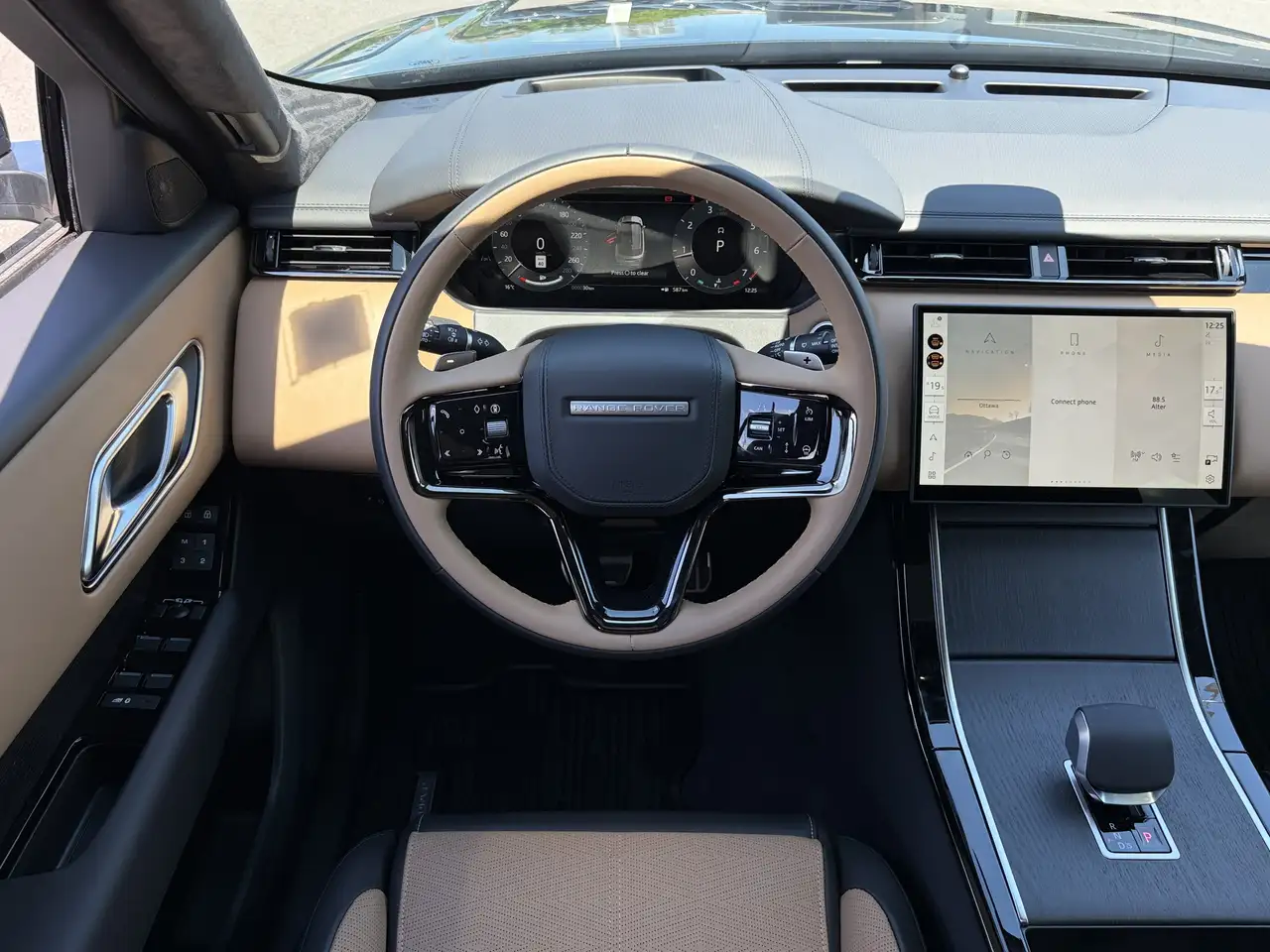 Land Rover Range Rover Velar снимка Land Rover Range Rover Velar