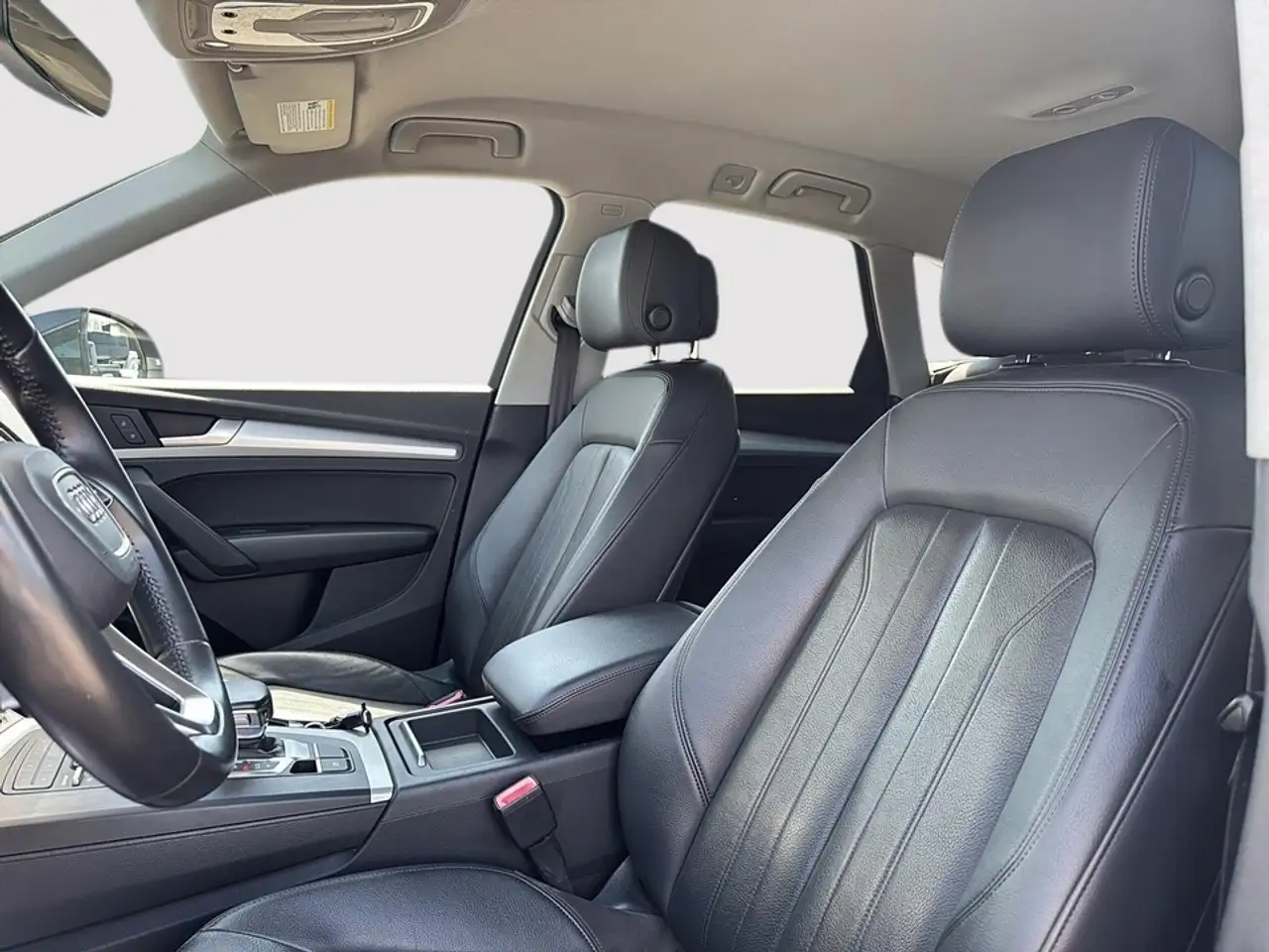 Audi Q5 снимка Audi Q5