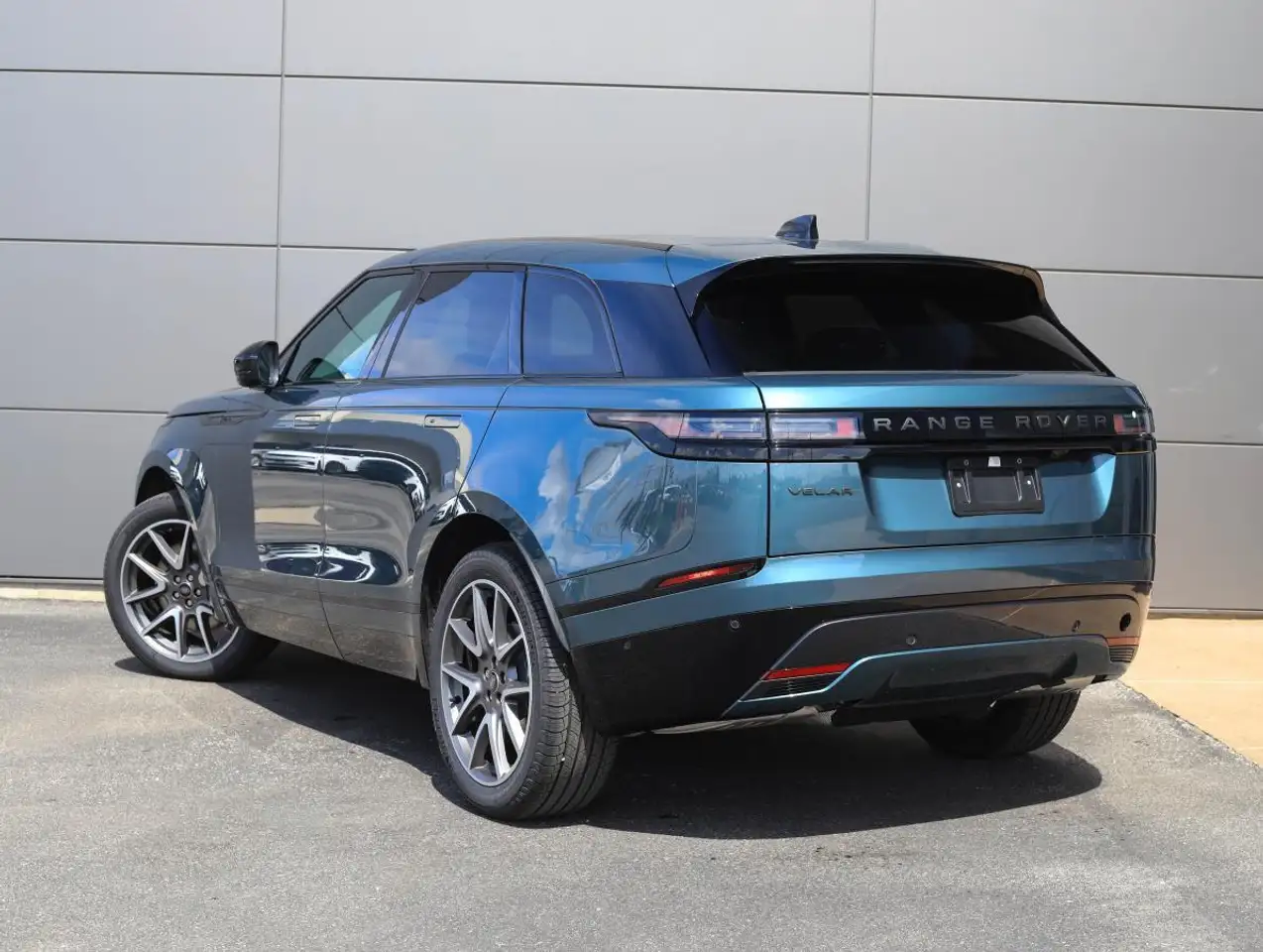Land Rover Range Rover Velar снимка Land Rover Range Rover Velar