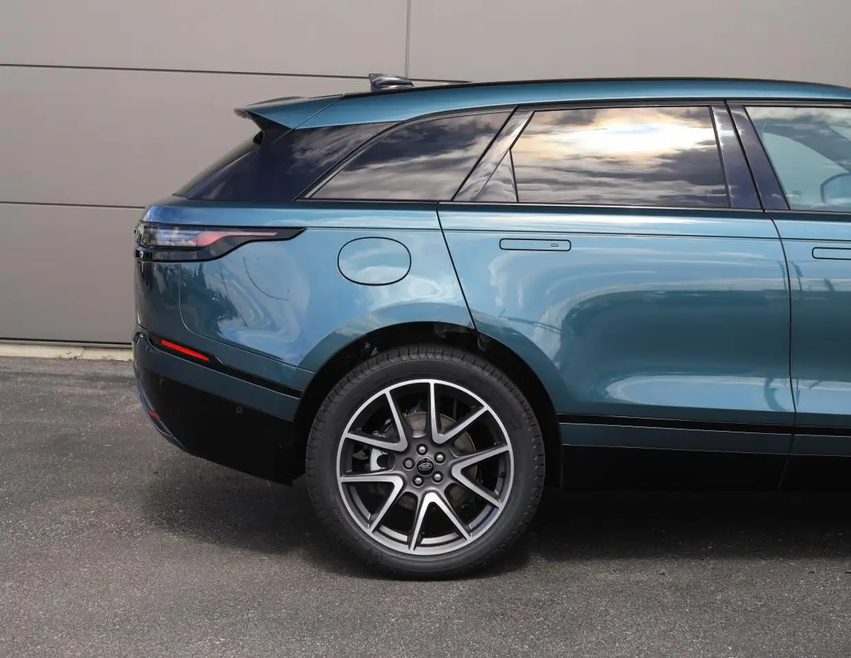 Land Rover Range Rover Velar снимка Land Rover Range Rover Velar