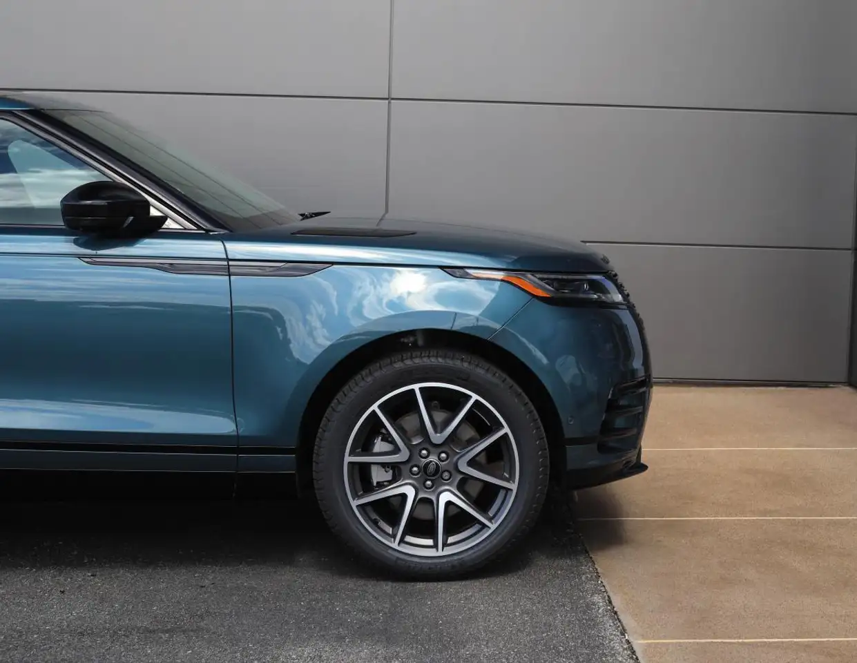 Land Rover Range Rover Velar снимка Land Rover Range Rover Velar