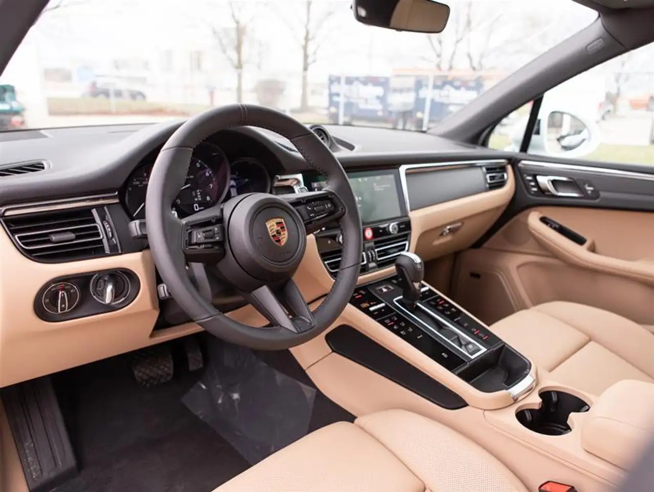 Porsche Macan снимка Porsche Macan