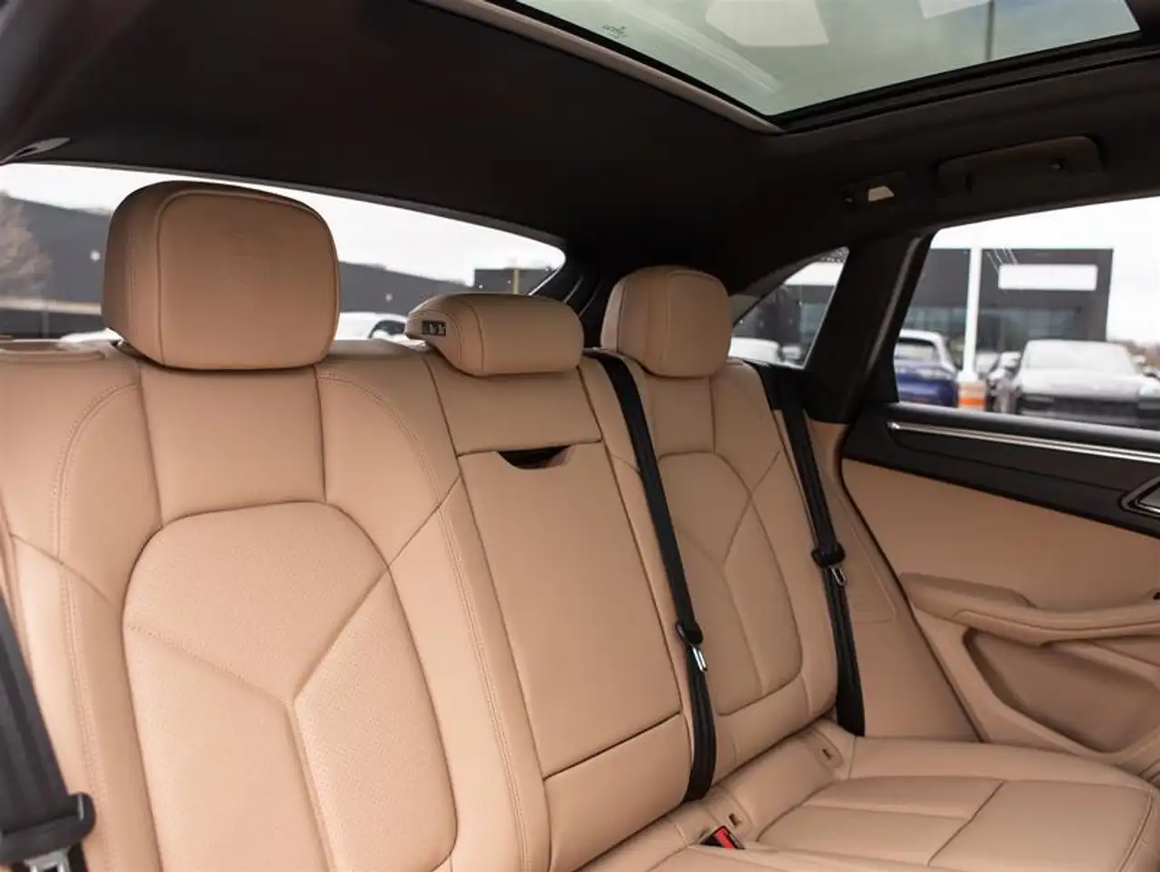 Porsche Macan снимка Porsche Macan