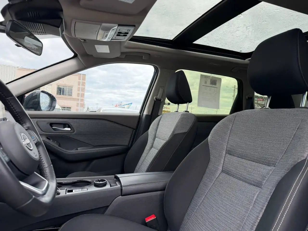 Nissan Rogue снимка Nissan Rogue