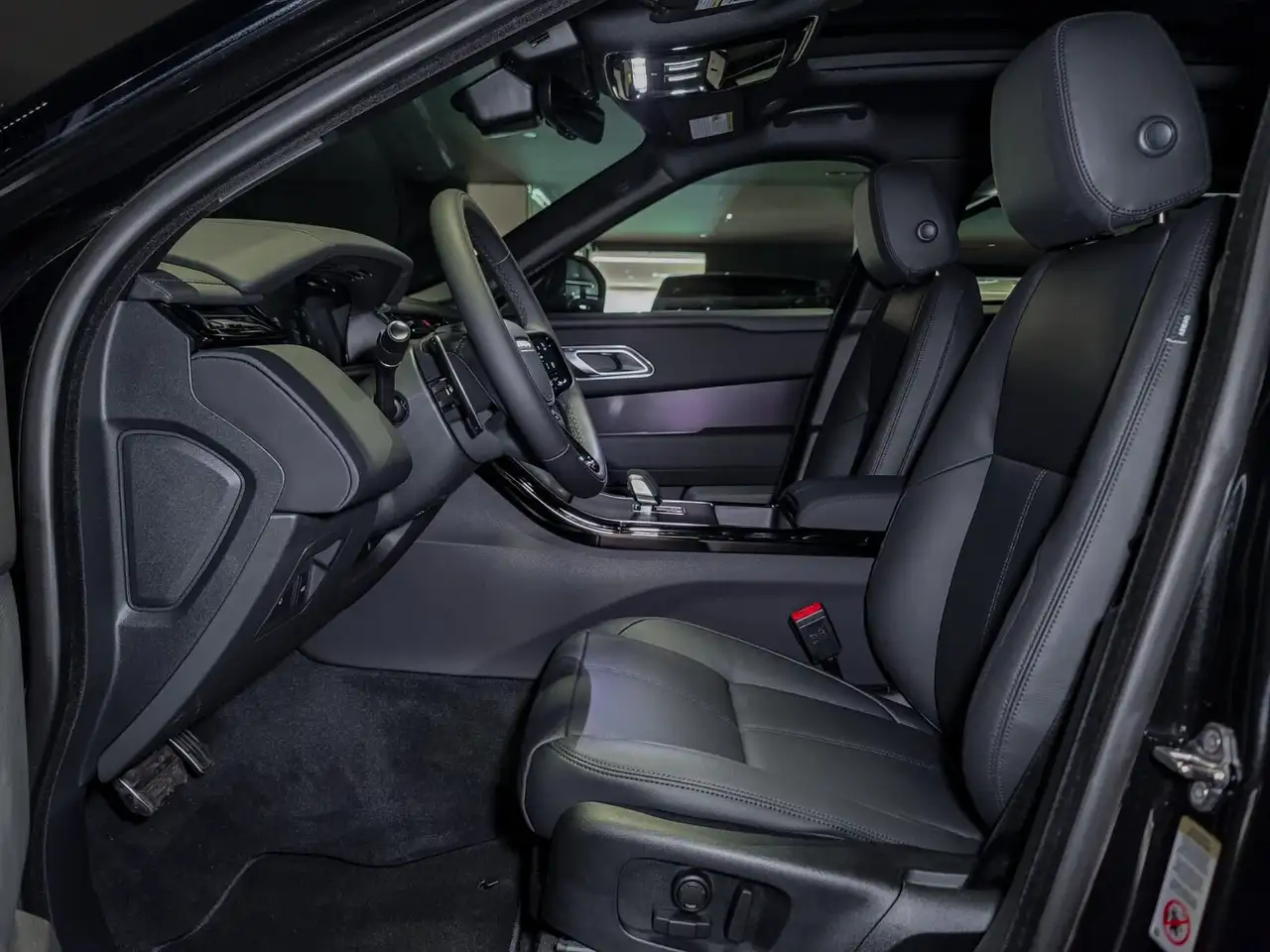Land Rover Range Rover Velar снимка Land Rover Range Rover Velar