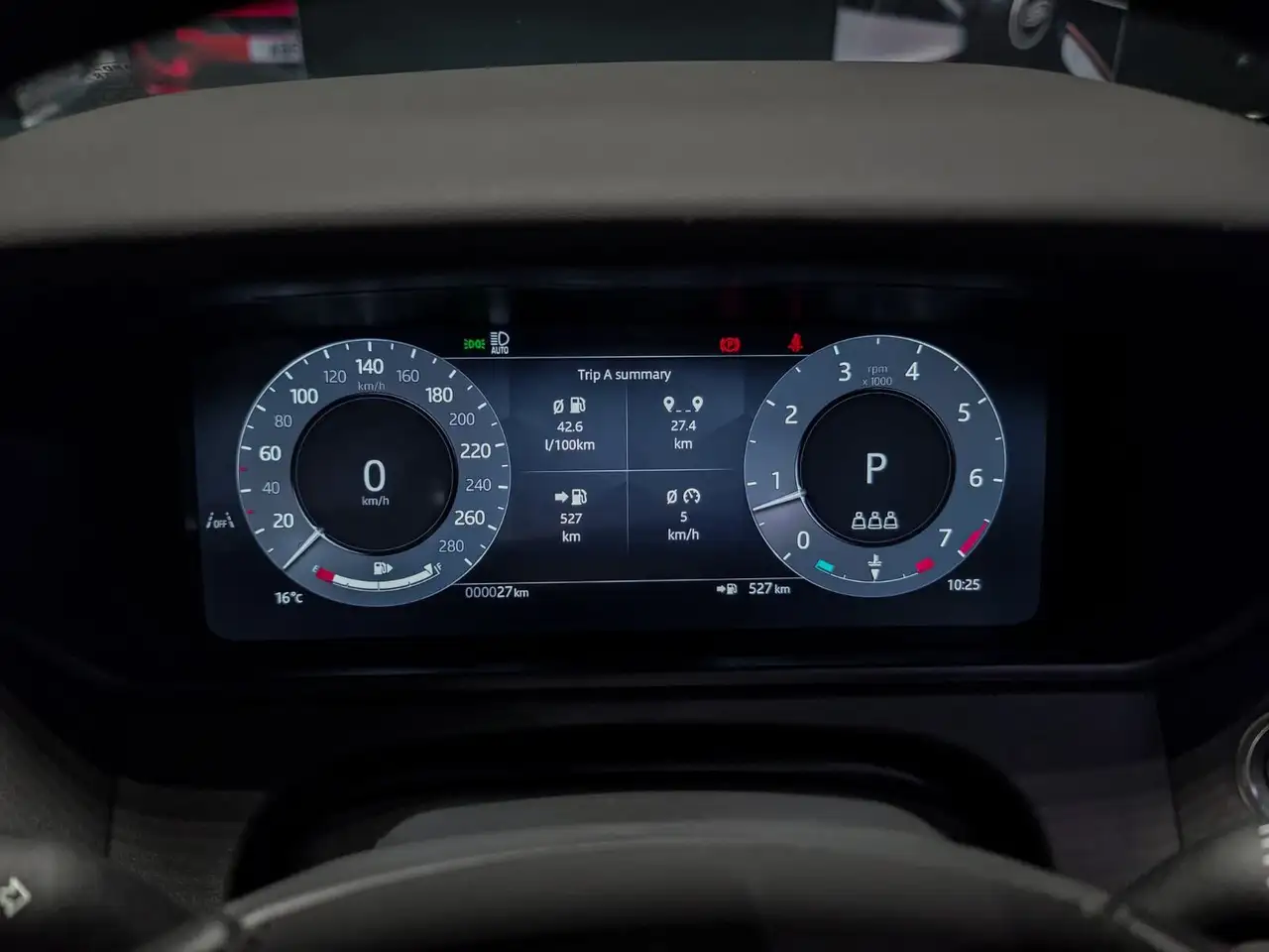 Land Rover Range Rover Velar снимка Land Rover Range Rover Velar